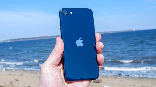  iPhone SE (2022)